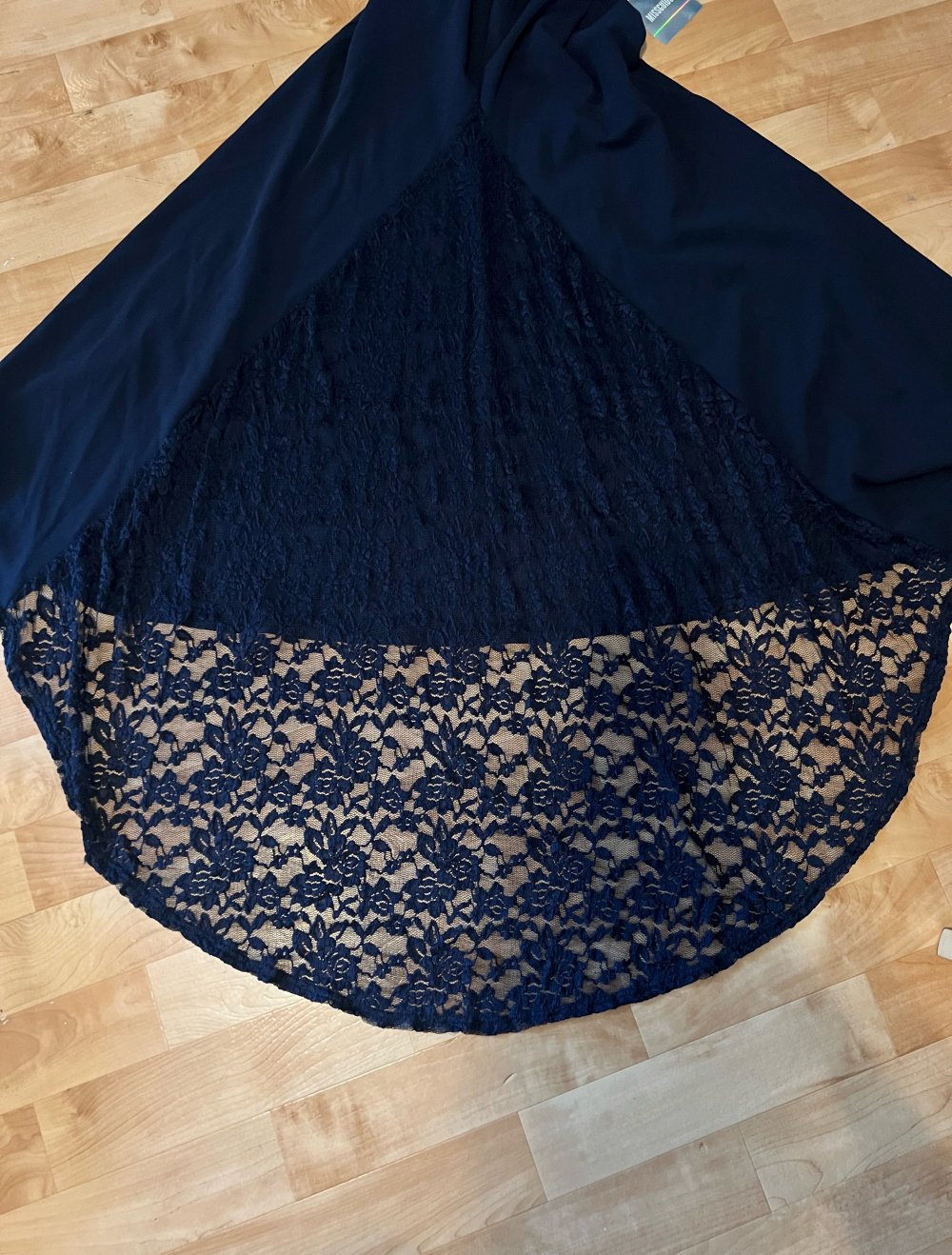 Abendkleid bodenlang in dunkelblau