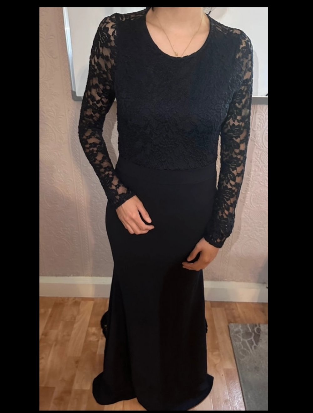 Abendkleid bodenlang in dunkelblau
