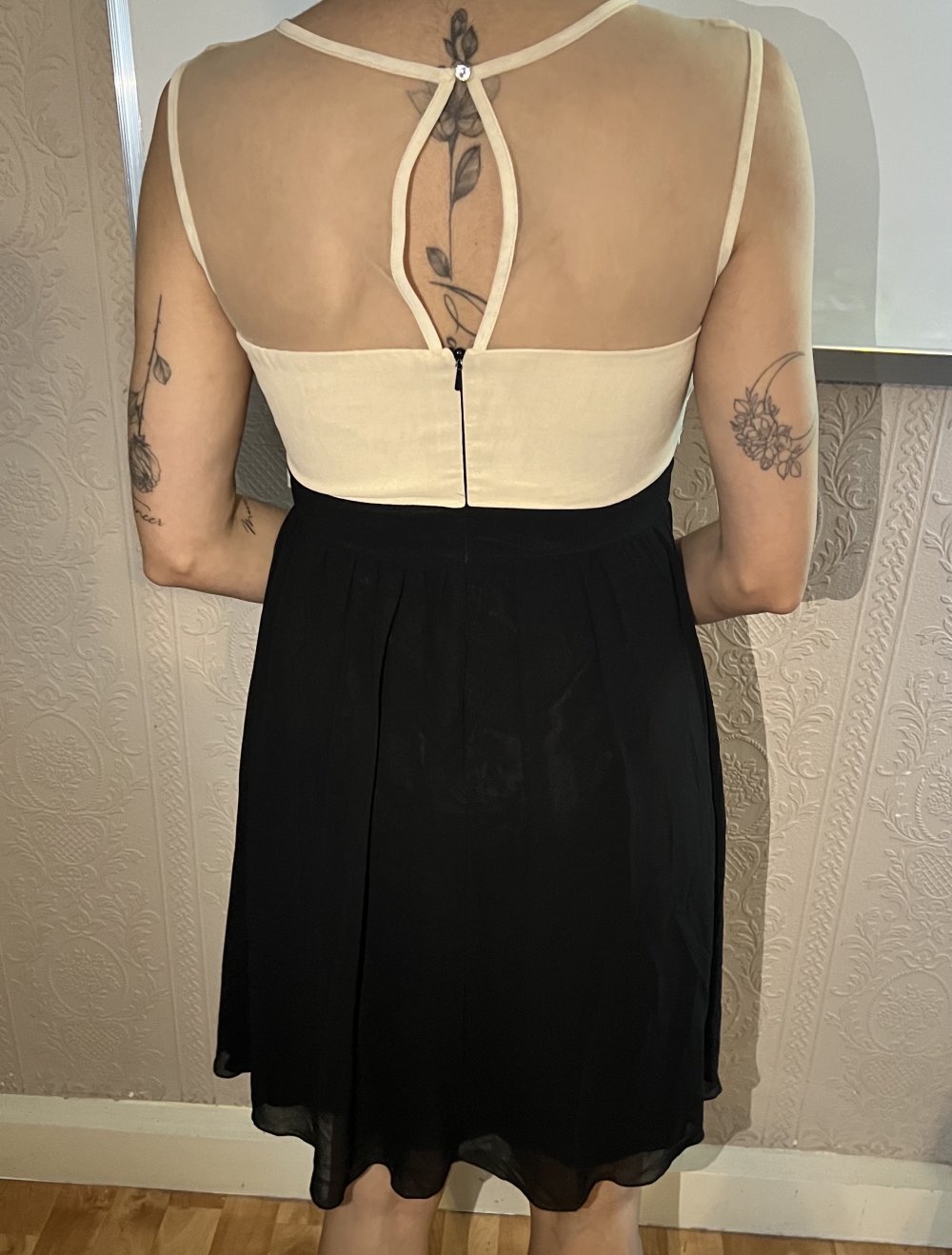 Abendkleid mit Stickerei