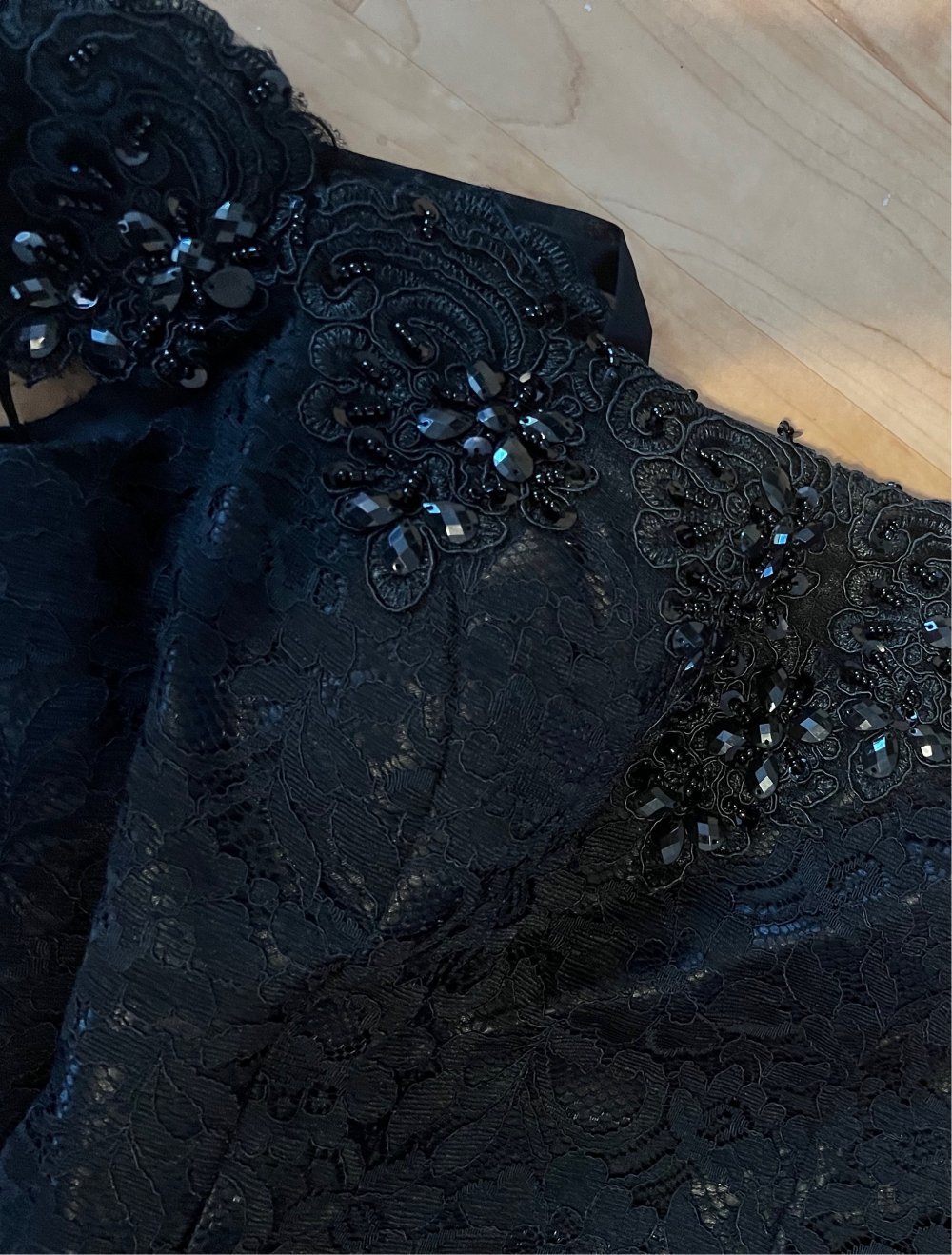 Abendkleid in schwarz schulterfrei