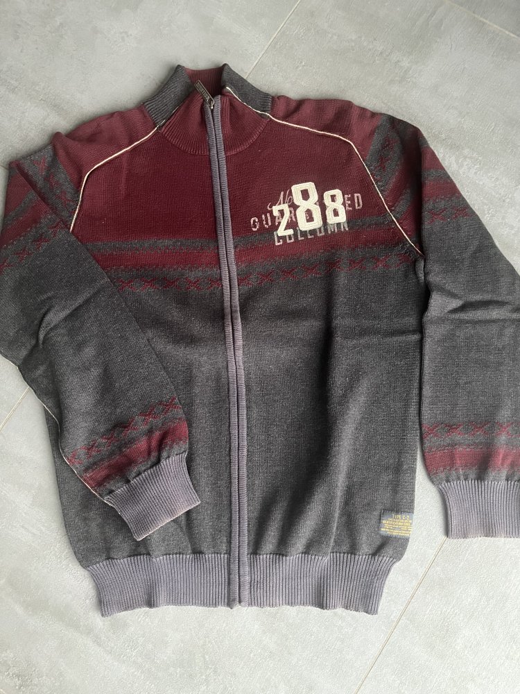 Strickjacke 