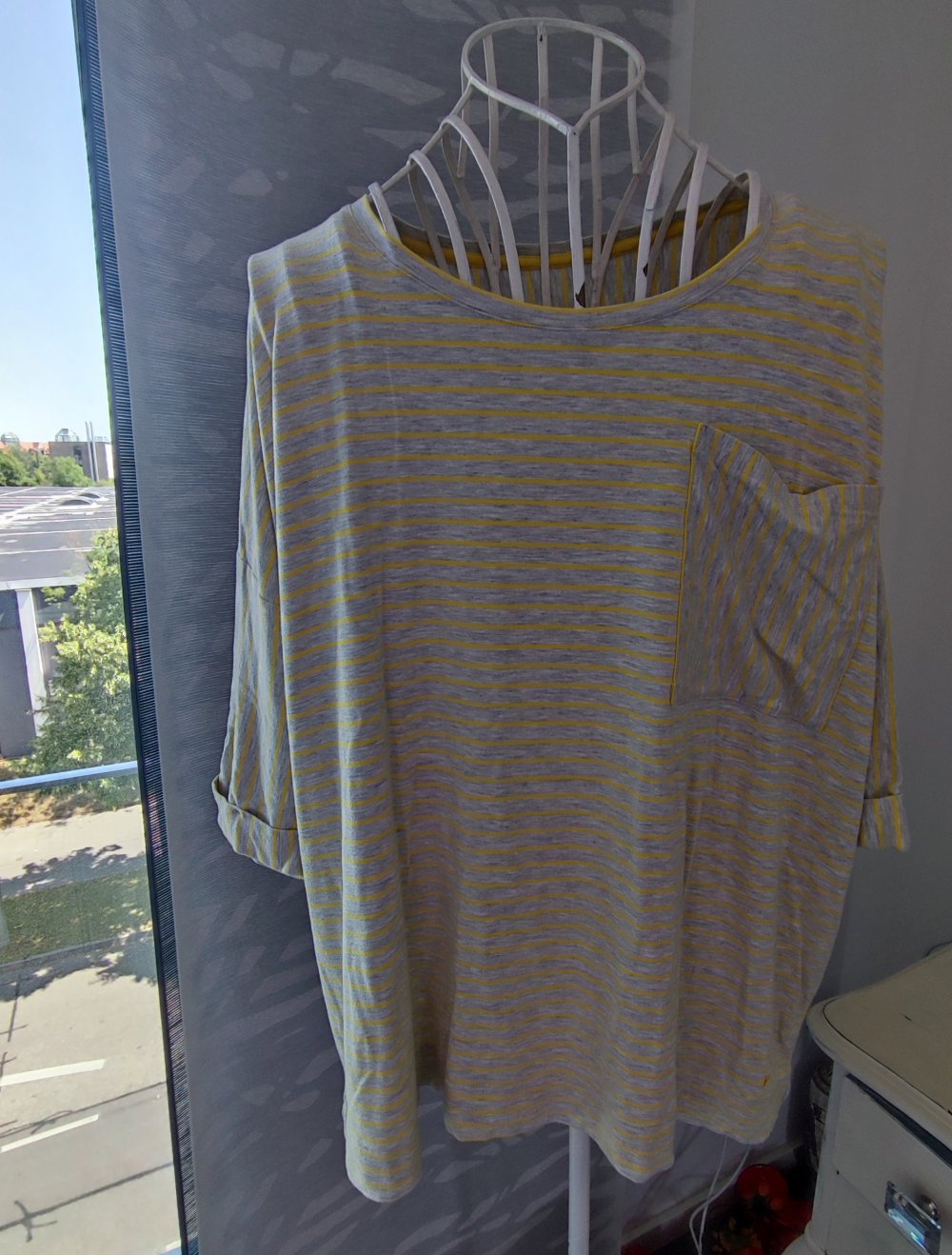 Gelb grau gestreiftes Viskose Shirt 48