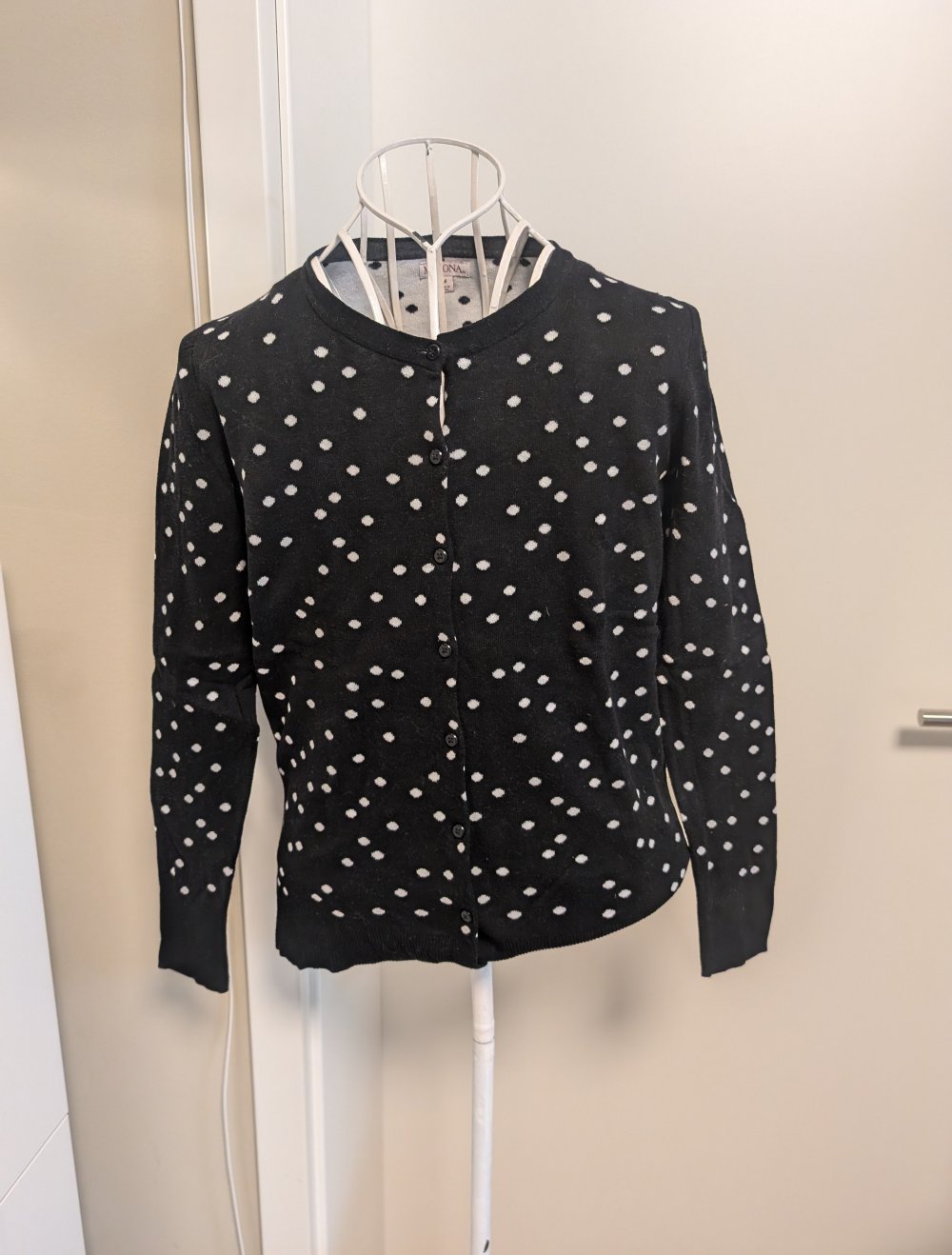 schwarze Pünktchen Strickjacke Merona Grösse M