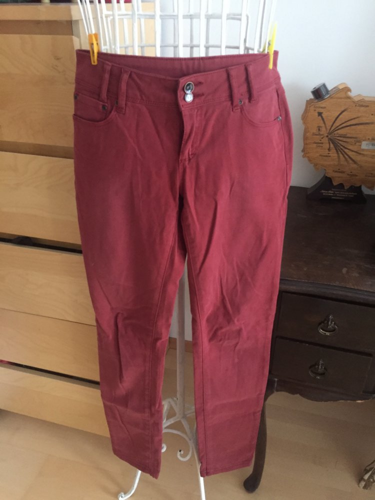 Rotbraune Hose 36