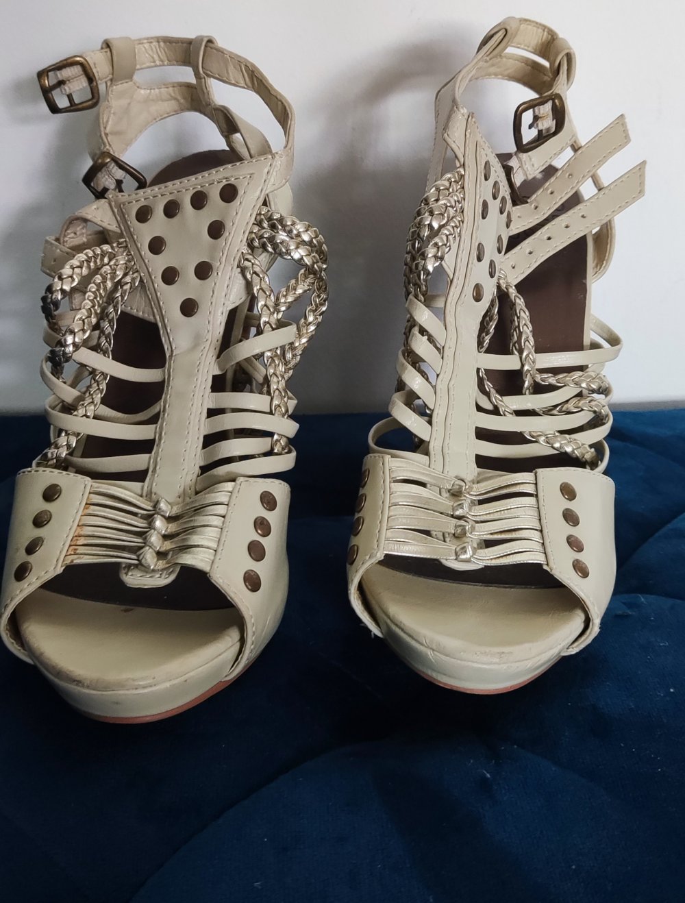 Blanco High Heels mit Nieten 39