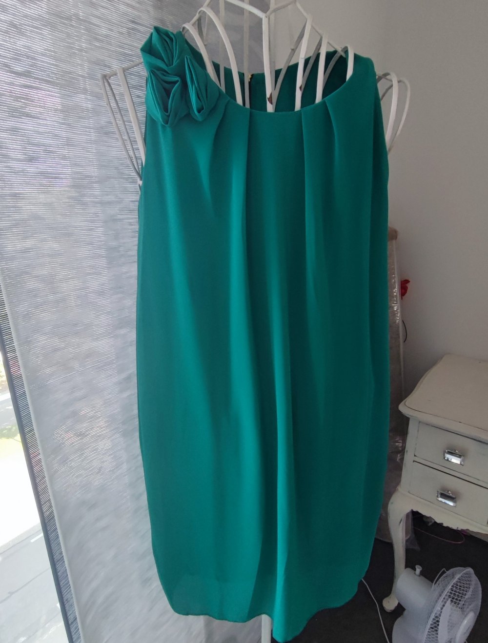 Grünes Cocktailkleid 38