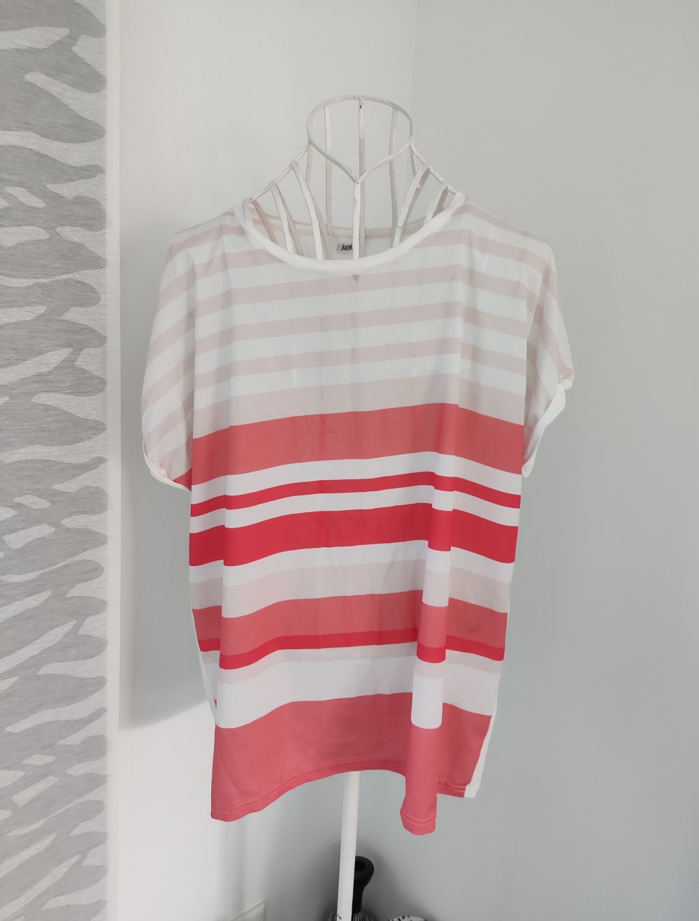 Helles Streifenshirt 46
