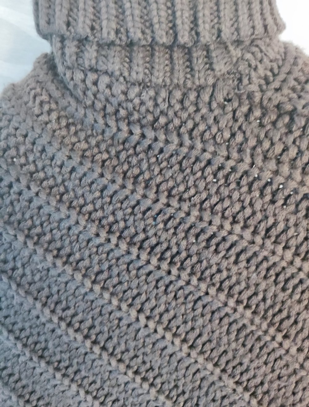 Brauner Poncho von Calliope