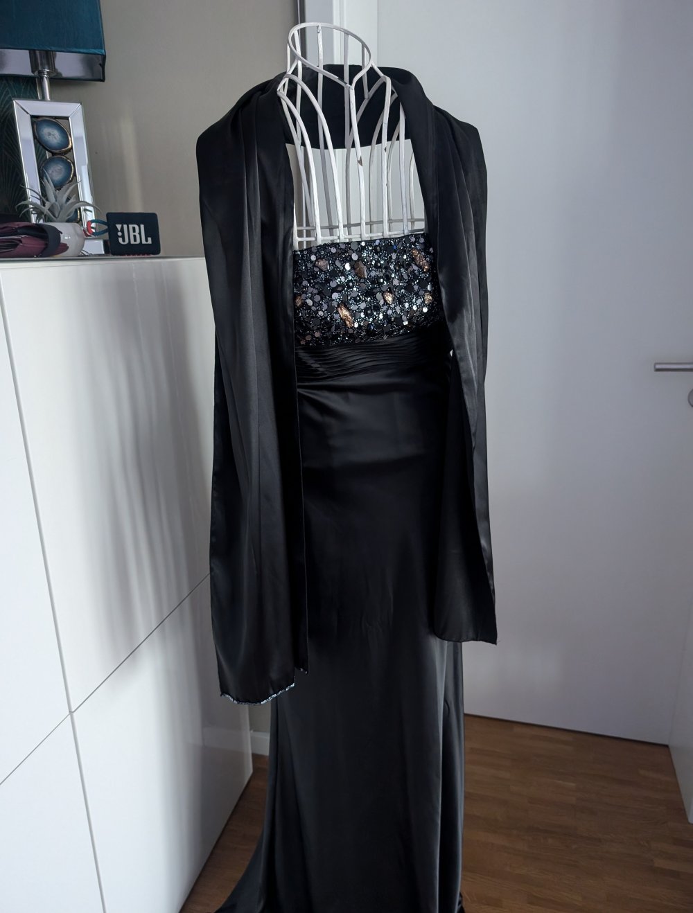 tolles schwarzes Abendkleid Unique 38