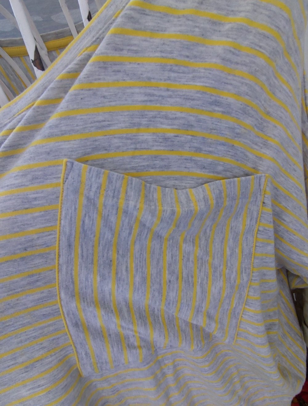 Gelb grau gestreiftes Viskose Shirt 48