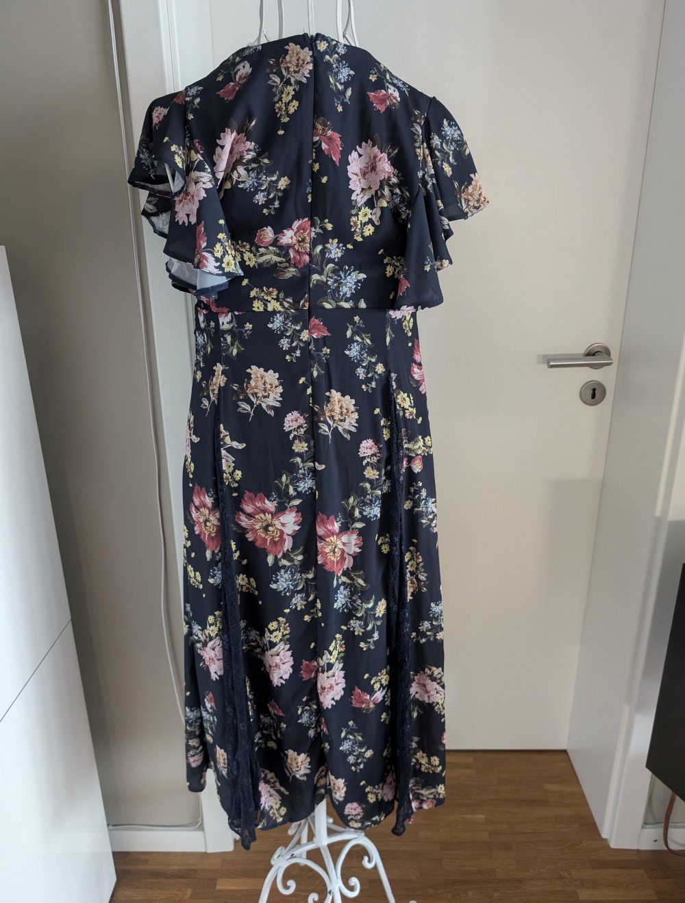 asos Blumen Maxikleid 38