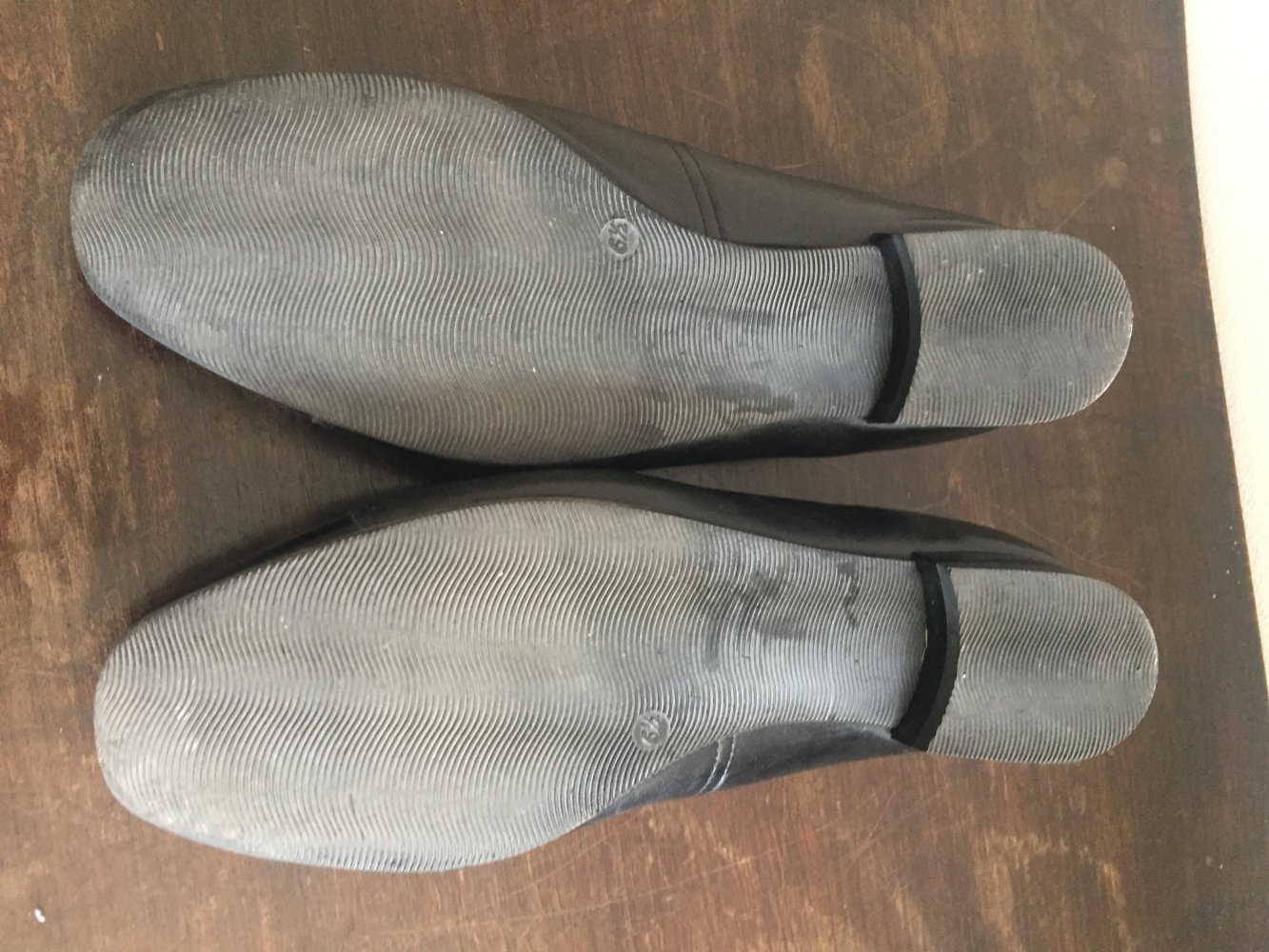 Schwarze Ara-Ballerinas
