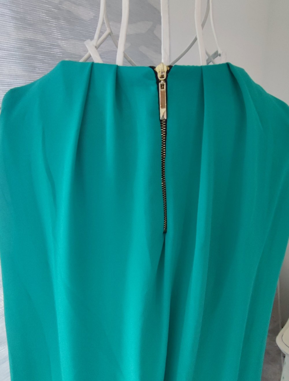 Grünes Cocktailkleid 38