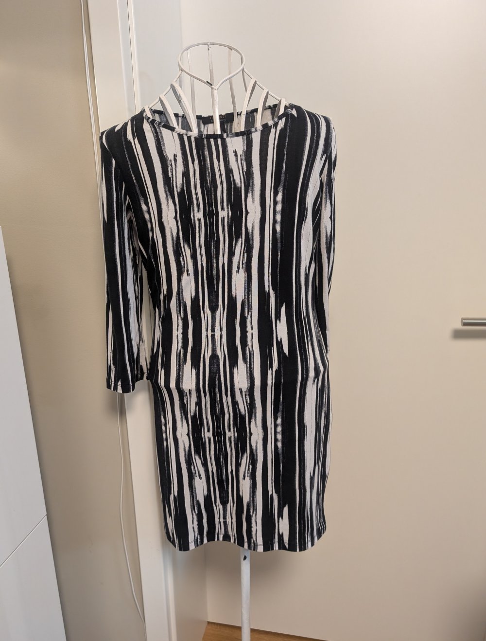 musterkleid Forever 21 Grösse M