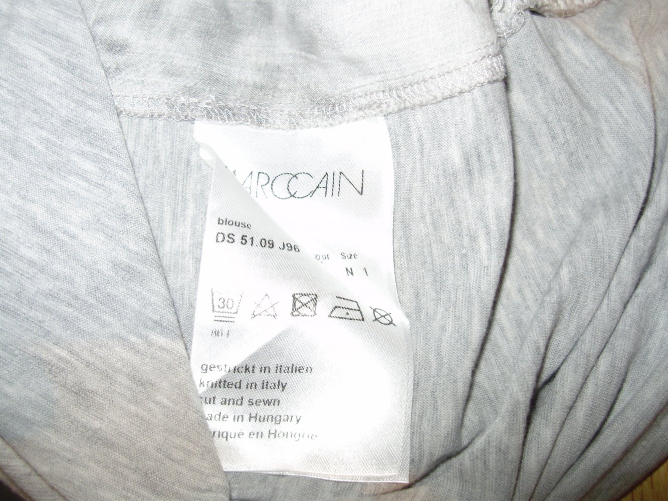 Marc Cain Shirt grau Gepard Spitze am Saum 3/4 Arme N1 = M