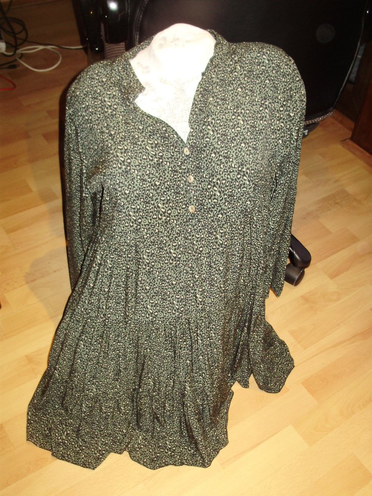 Kleid midi Knöpfe Leo grün S M passend