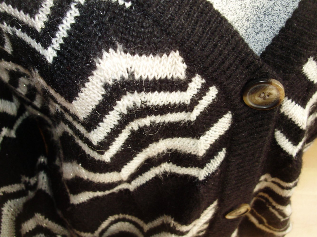 Missoni Cardigan Zacken schwarz/ beige/ gold Mohair/ Wolle oversize M