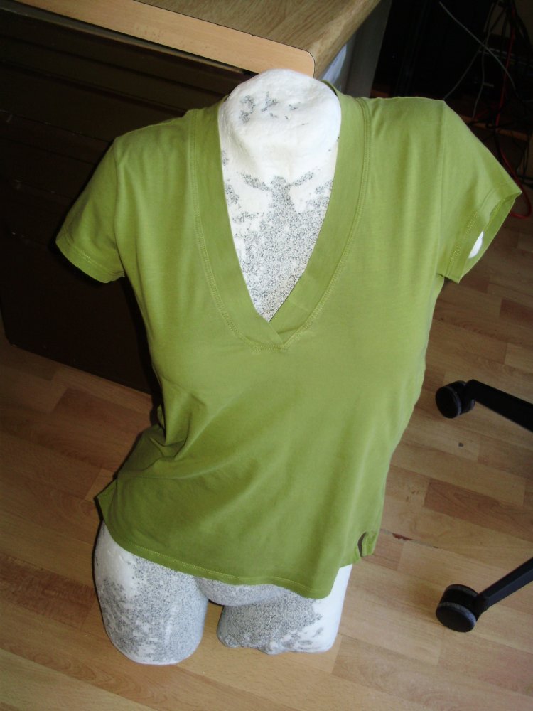 Hugo Boss Shirt V-Ausschnitt grün M
