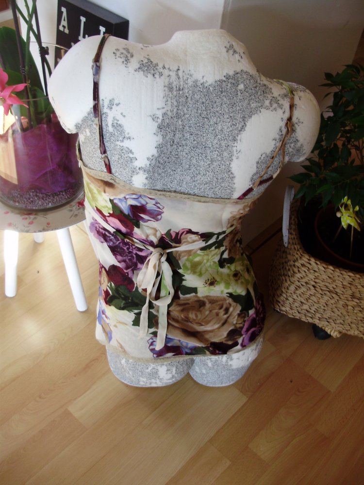 R.E.D. Valentino Top bunt Spitze Gr.44