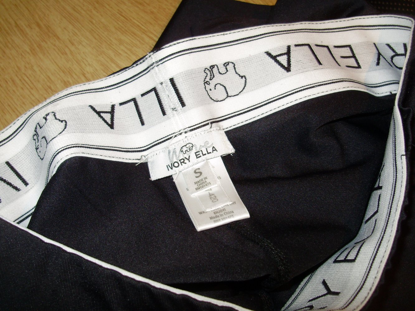 Ivory Ella Leggings schwarz blauer Print S
