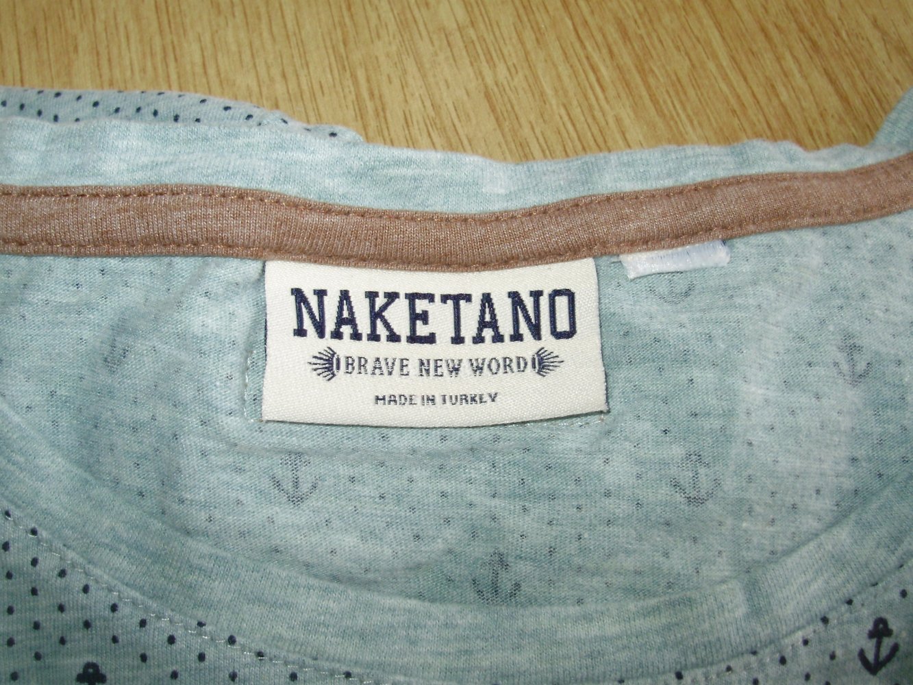 Naketano Kleid hellgrün Anker S passend