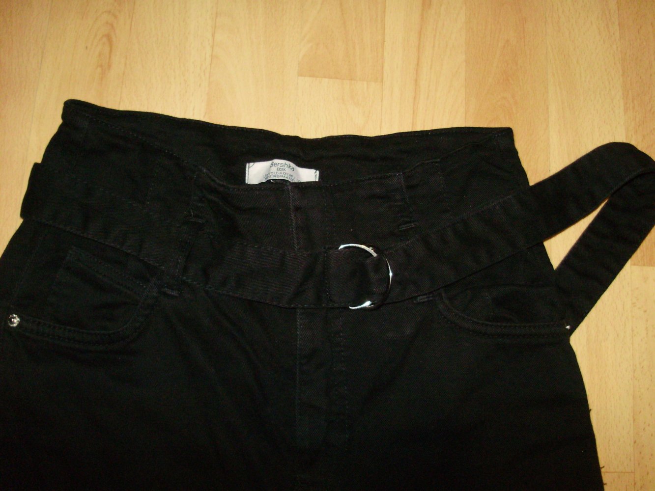 Bershka high waist Jeans Mom Jeans schwarz 40 = S
