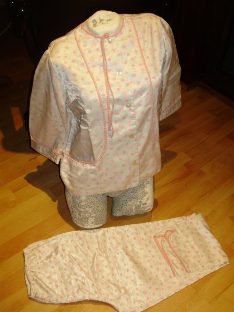 Schlafanzug kuschelig Satin Flanell rosa Muster 44