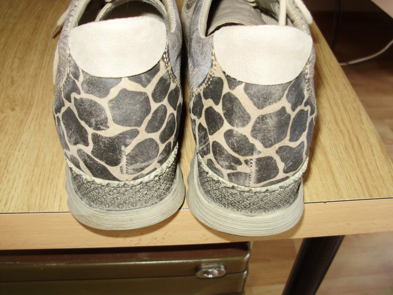 Rieker Sneaker ausgefallen Gr 40 wie neu