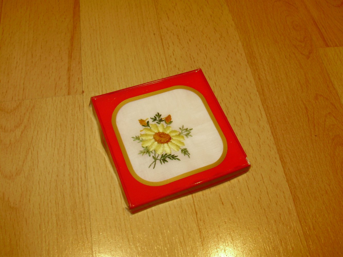 Taschentuch Vintage Blume gelb Stickerei OVP