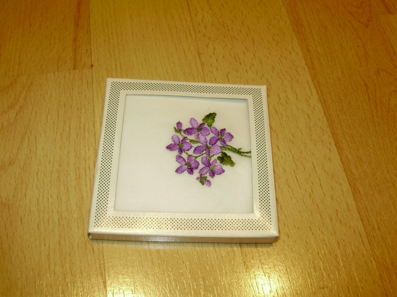 Taschentuch Vintage Blumen lila Stickerei OVP