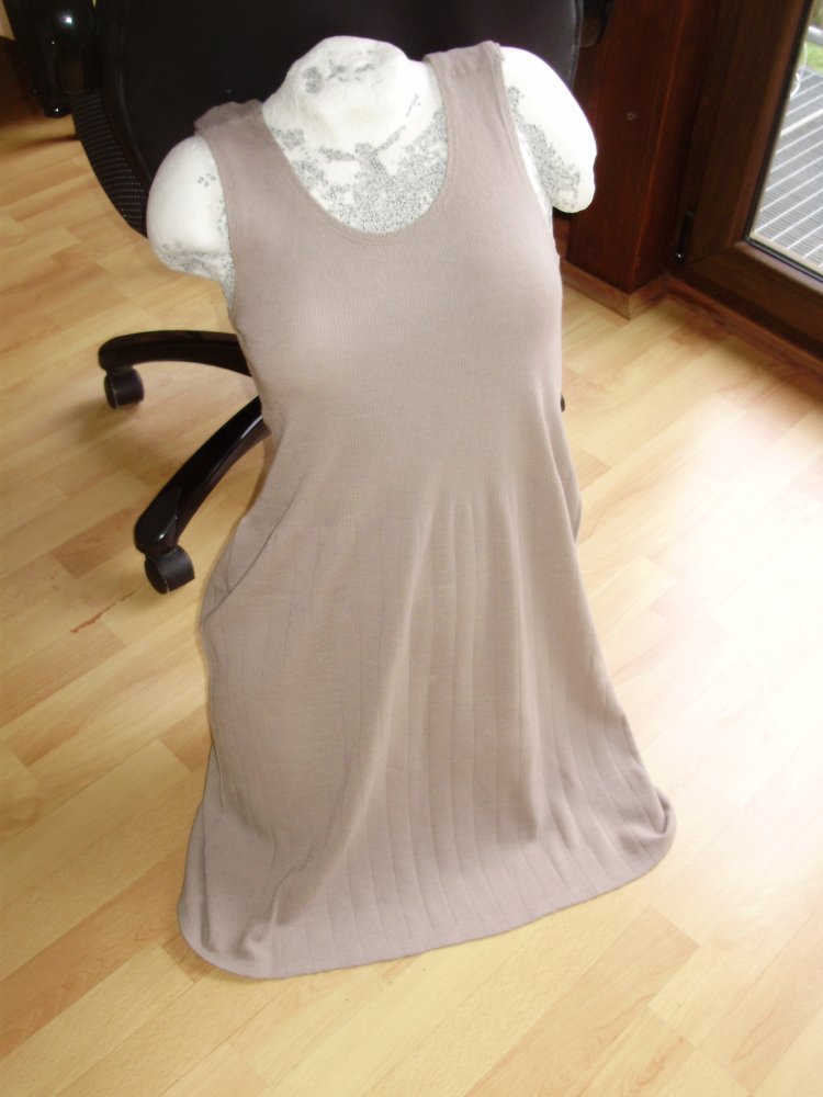 Strick Kleid hellbraun 42 passend