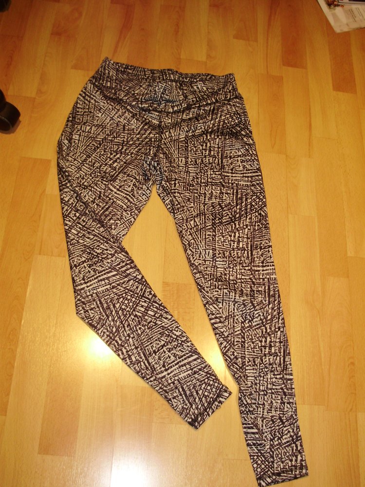 Crivit Leggings Sport schwarz grau Muster S