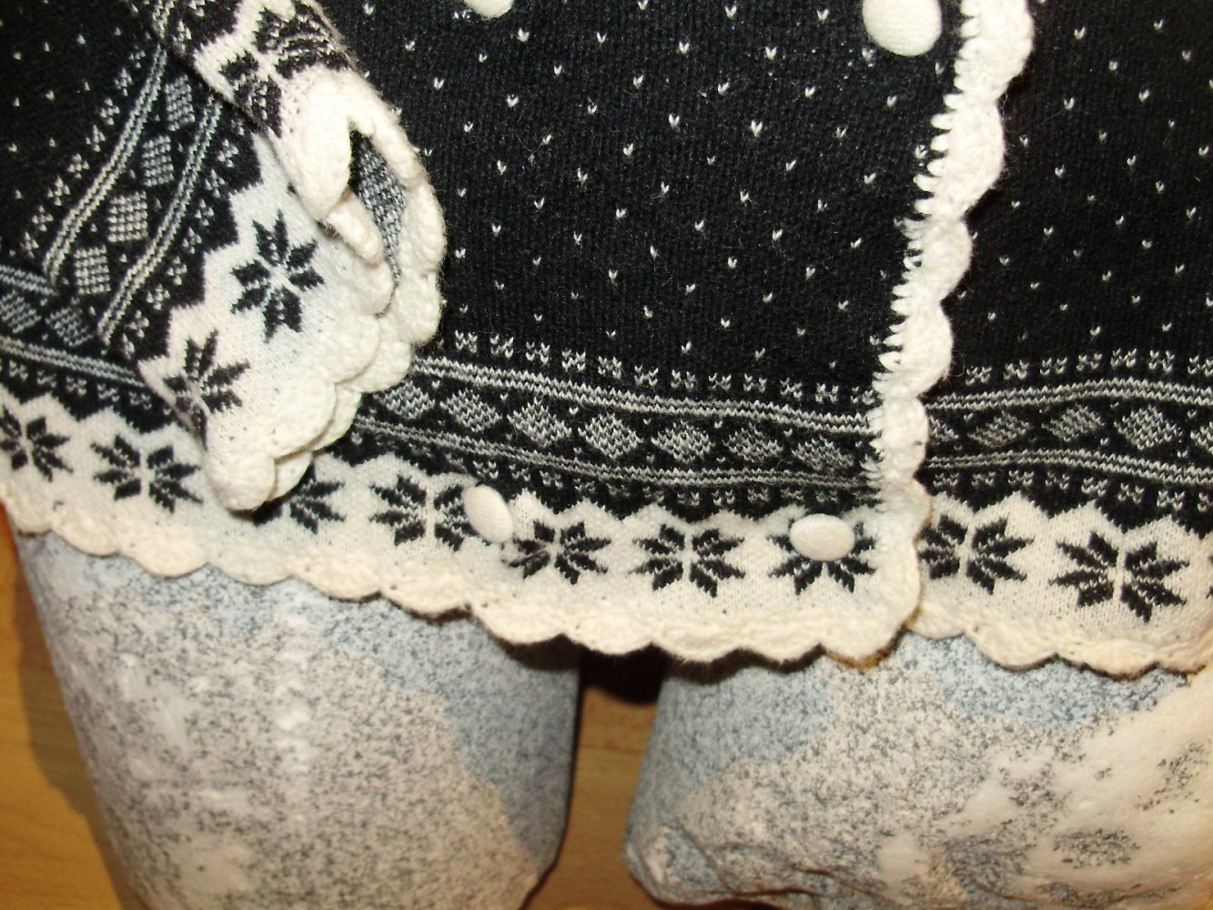 King Louie Cardigan schwarz weiß Muster Häkelborte zweireihig BW/ Wolle M