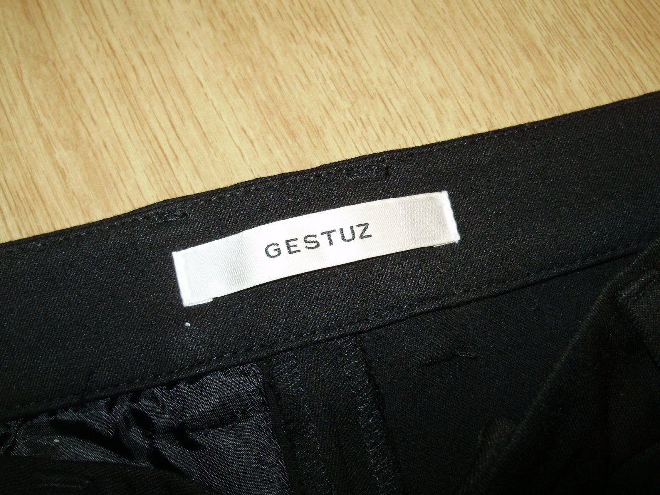 Gestuz Hose schwarz Modell Maylie pants Gr 38