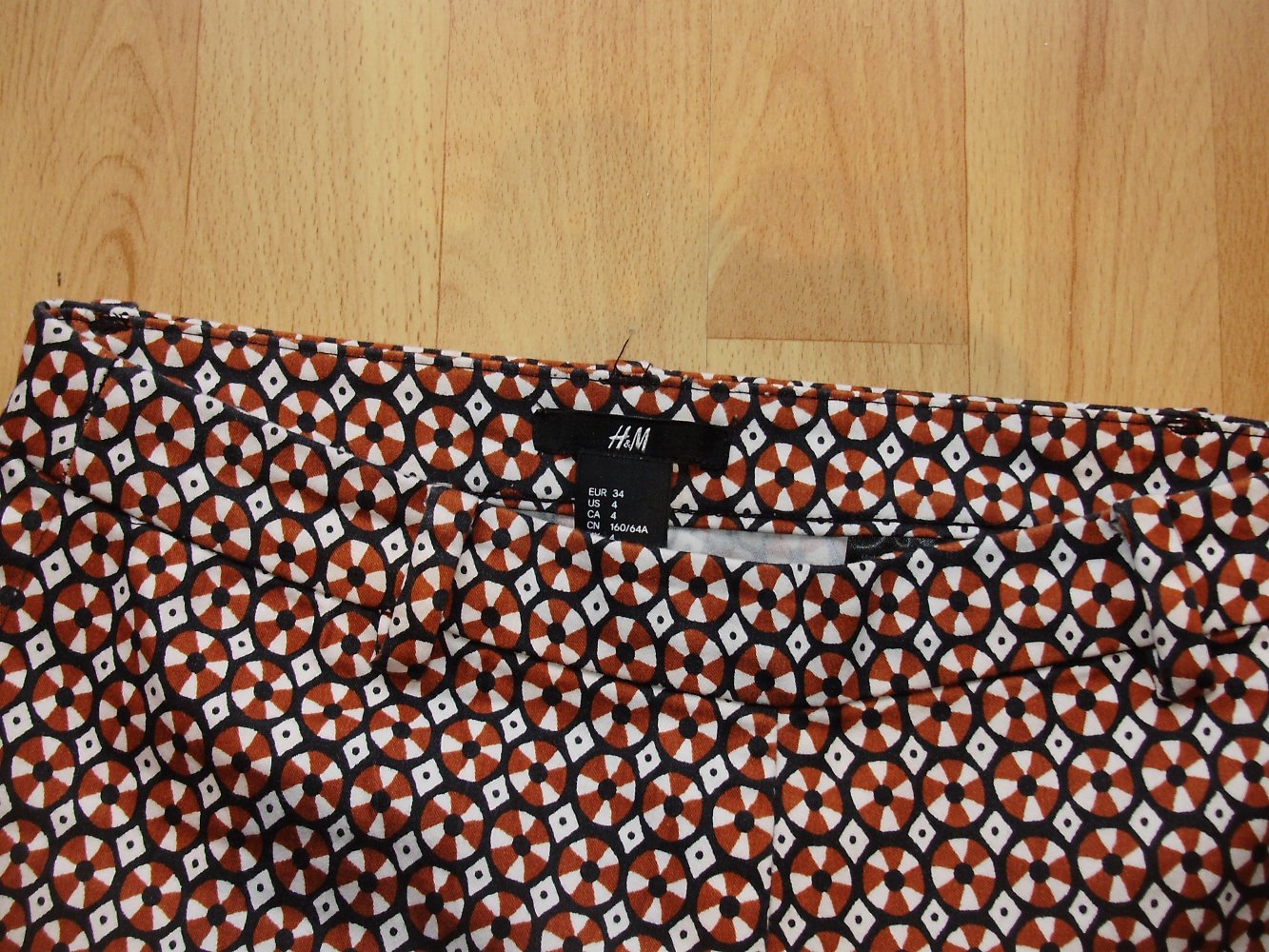 H&M Hose Stretch slim Muster in Schwarz/ Braun/ Weiß Gr 34 S