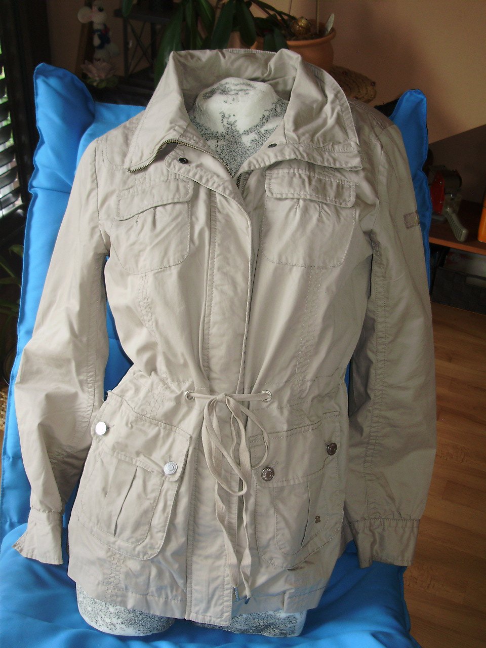 s. oliver Trench Parka beige leichtes Futter Gr 40 wie neu