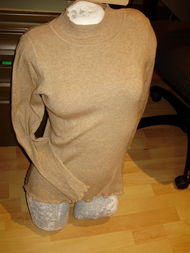 Hailys Pullover camel Stehkragen romantisch L NEU