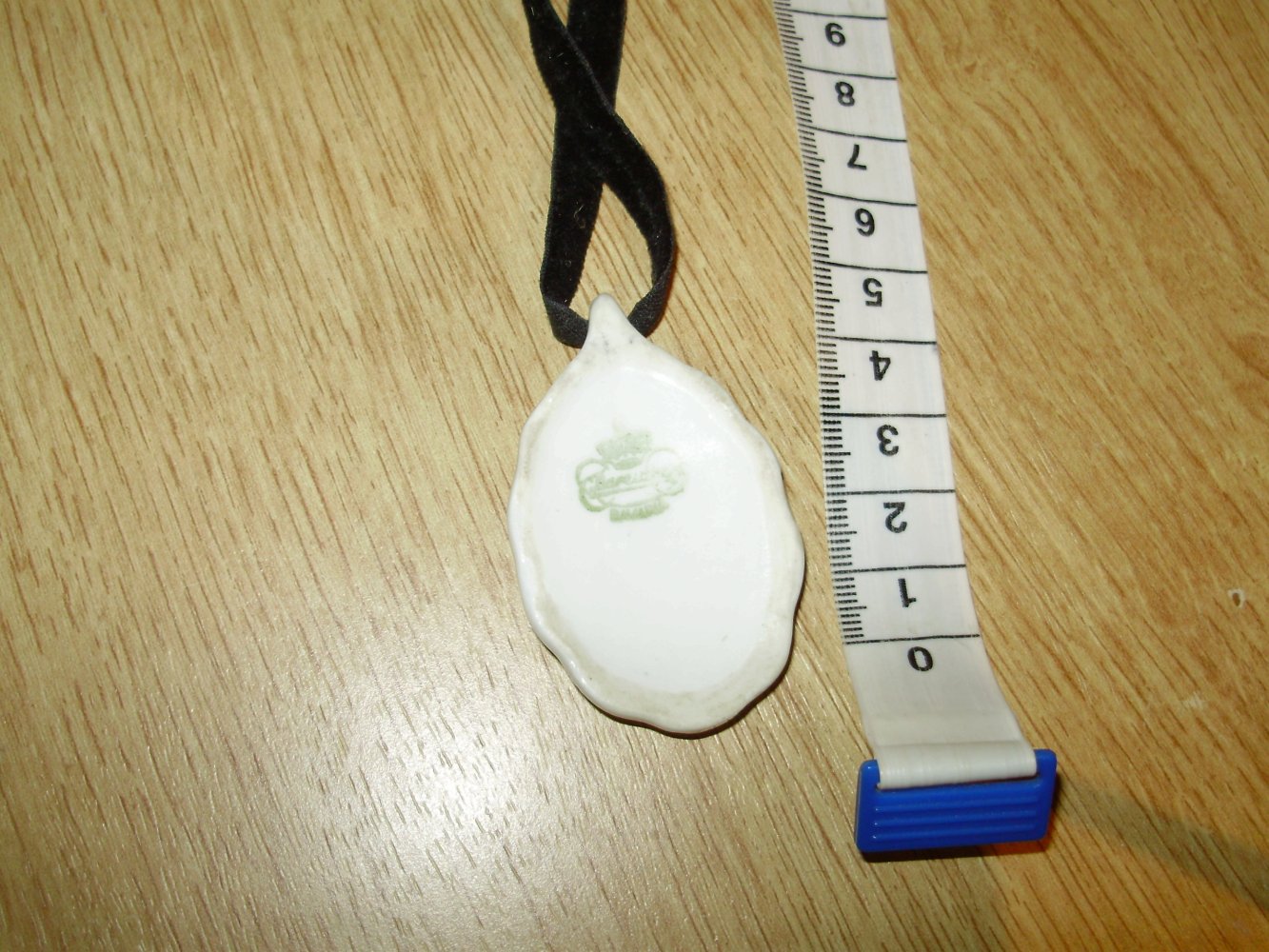 Bareuther Kette Porzellan + Samtband wie neu
