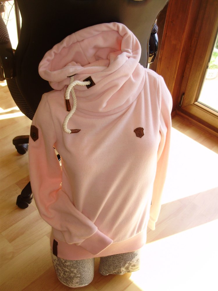 Naketano Pullover kuschelig hellrosa Kapuze S
