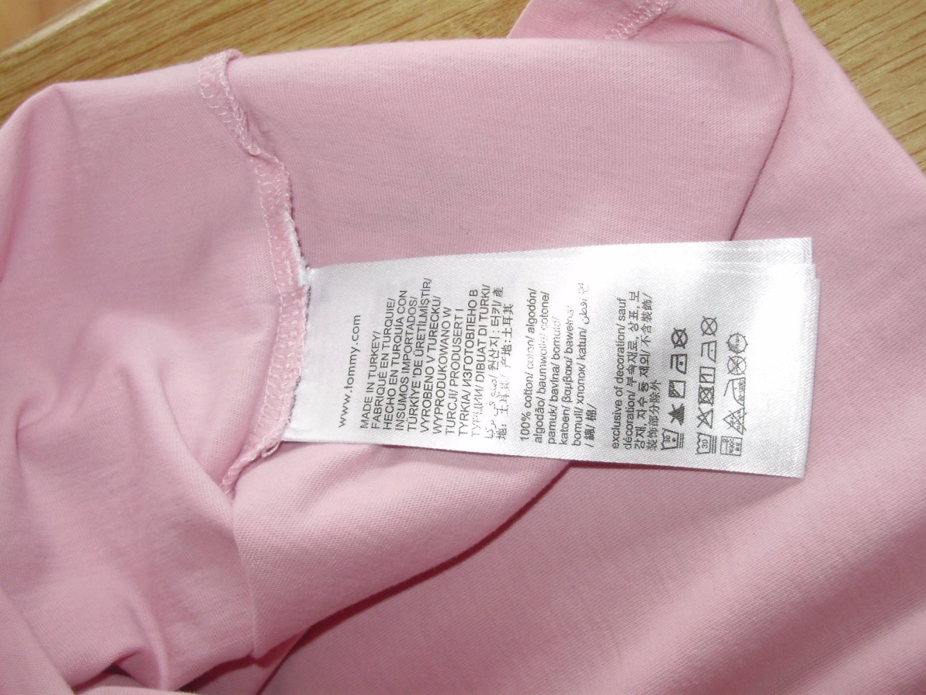 Tommy Hilfiger Shirt a rose Labelprint S