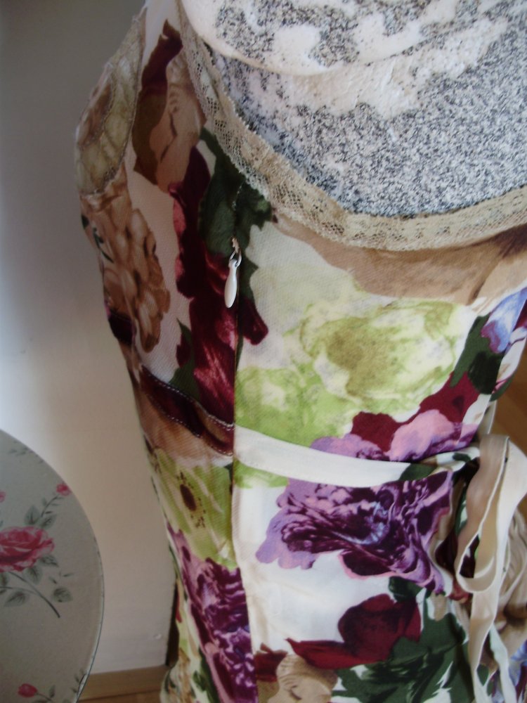 R.E.D. Valentino Top bunt Spitze Gr.44