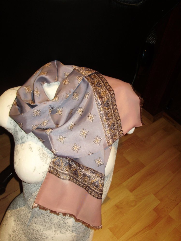 Schal wie Satin doppelt edel grau rose 27 x 120 wie neu