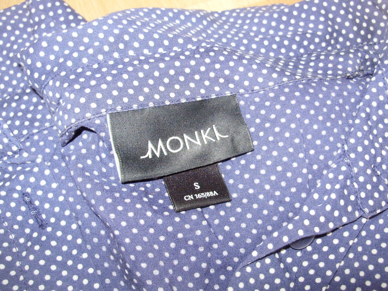 Monki Bluse blau Punkte weiß Gr S