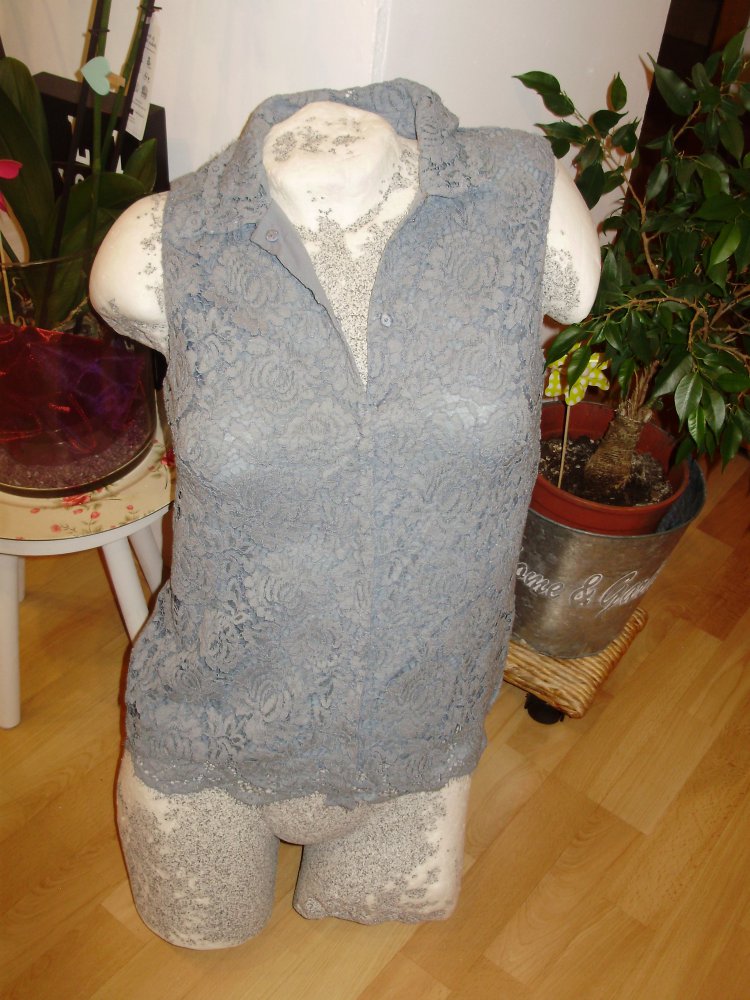 H&M Bluse Spitze gefüttert hellblau o.A. Gr 34 S