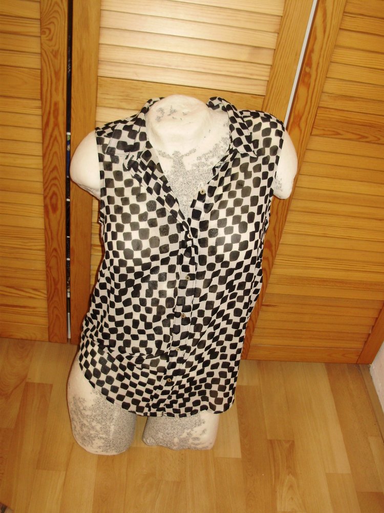 H&M Bluse o Ärmel Karo schwarz / weiß 34 = S