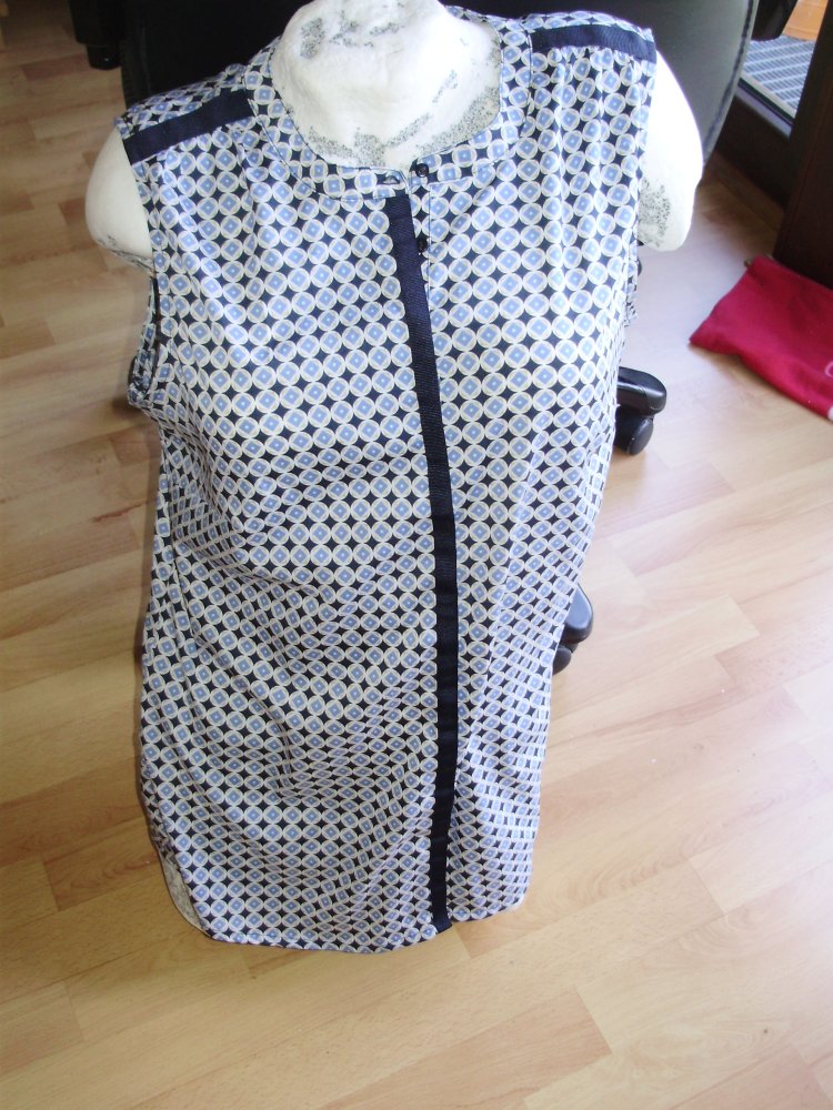 Helene Fische Tunika Bluse o.A blau Muster 40/ 42 wie neu