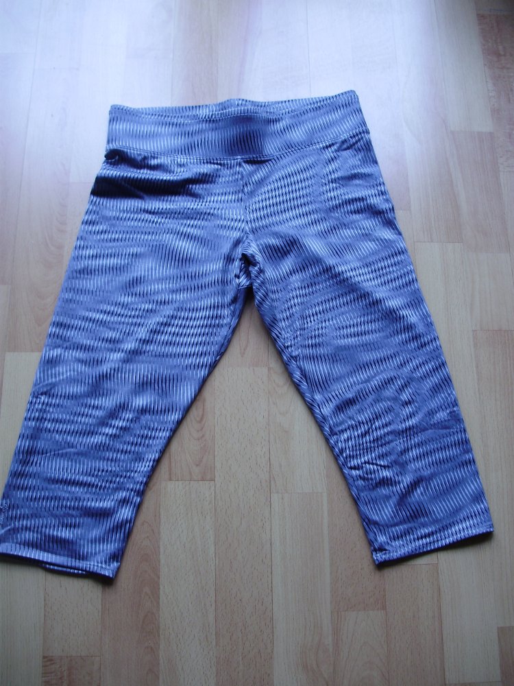 Equarea Sporthose 3 / 4 Länge Grau schwarz weiß Muster S passend
