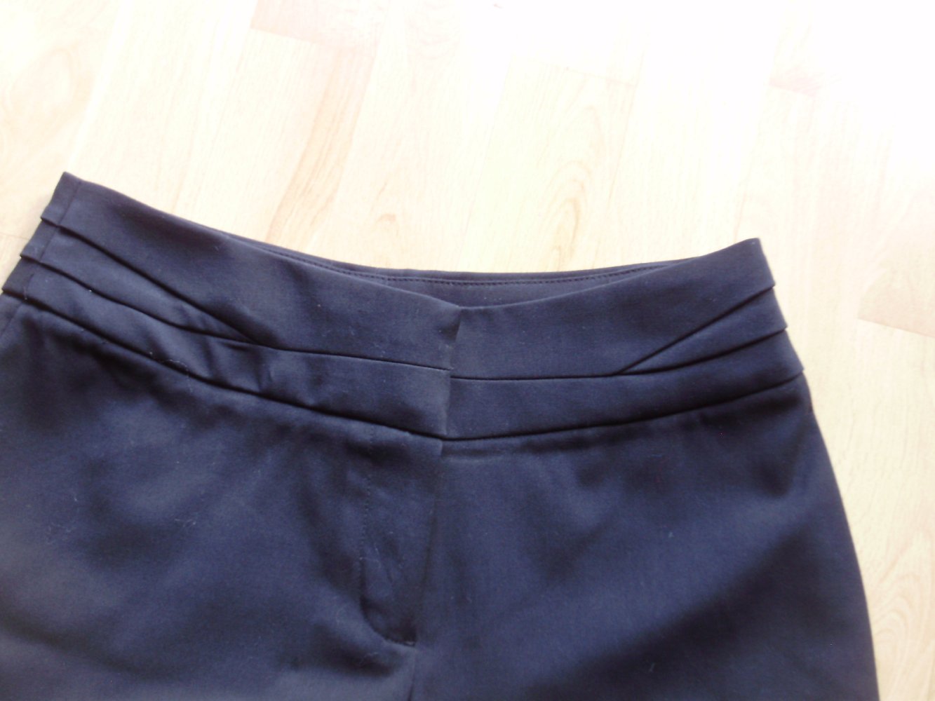H&M Hose weit schwarz edel business interessanter Bund 34 S