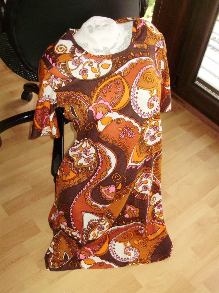 Kleid Jersey warm braun orange Muster Herbstfarben 42 passend