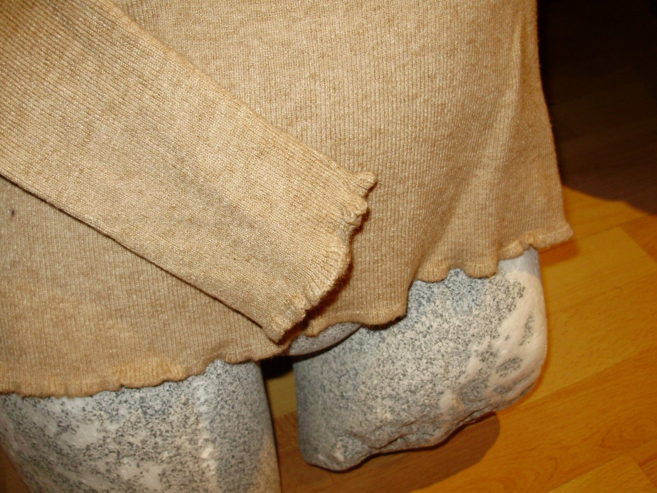 Hailys Pullover camel Stehkragen romantisch L NEU